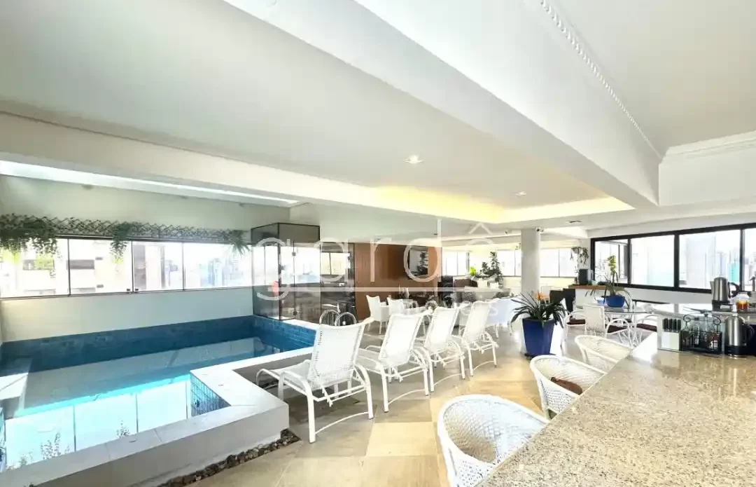 Piscina-03-1_9_11zon.webp